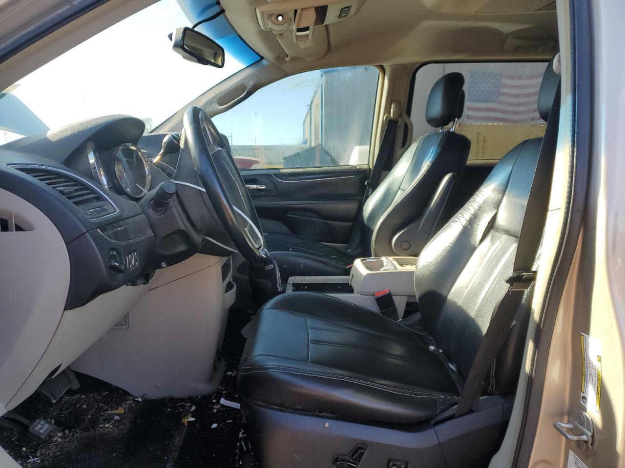 2014 CHRYSLER TOWN & COU - Фото 7
