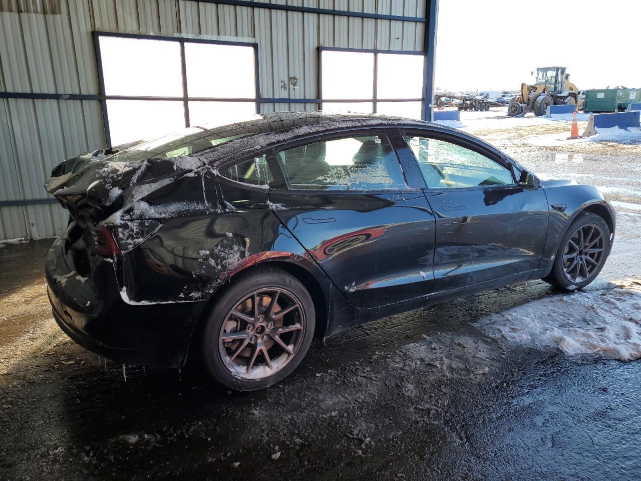 2022 TESLA MODEL 3 - Фото 3