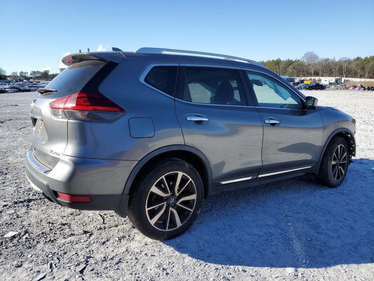 2018 NISSAN ROGUE S - Фото 3