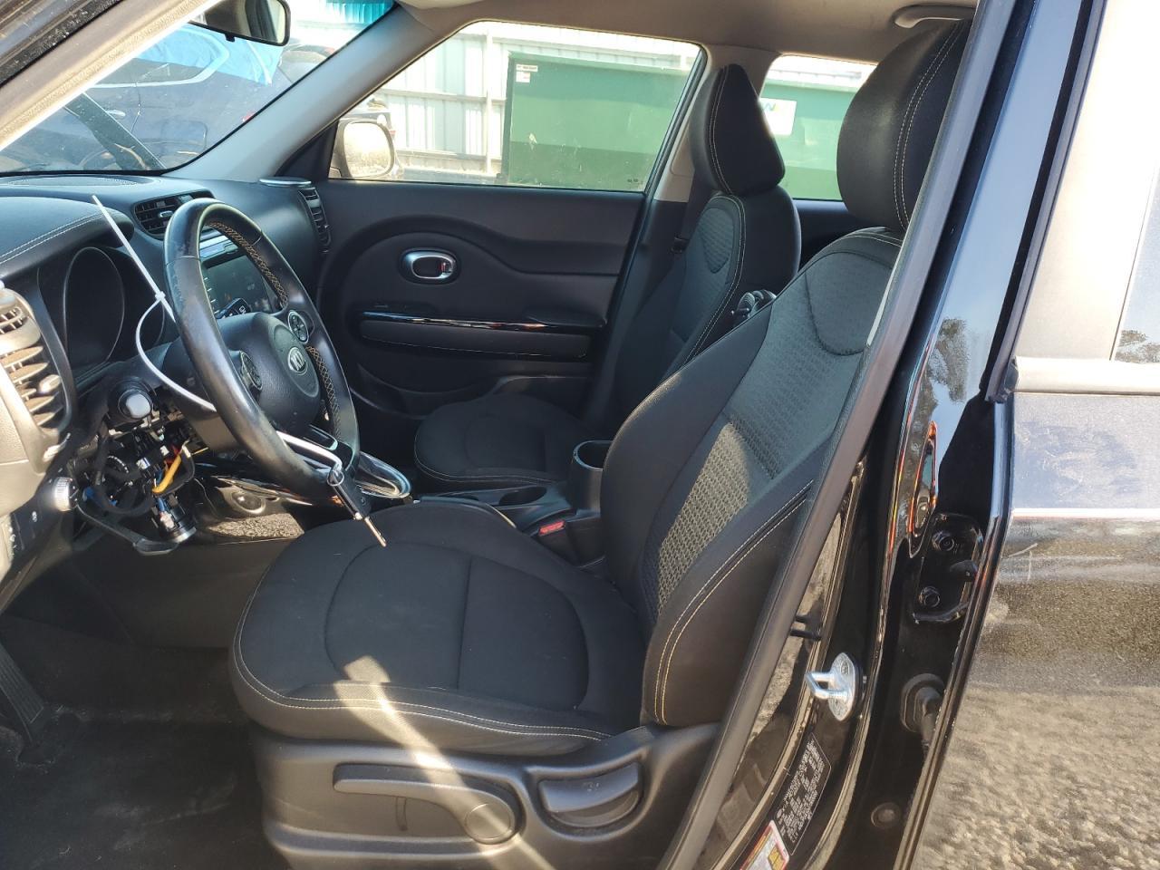 2016 KIA SOUL + - Image 7