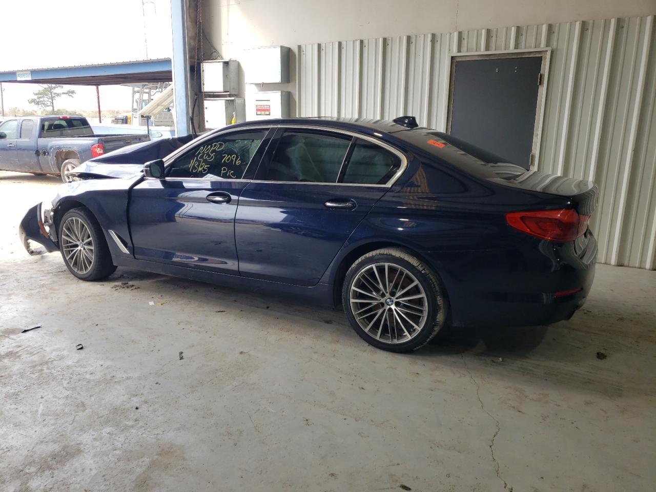 2018 BMW 530 I - Фото 2
