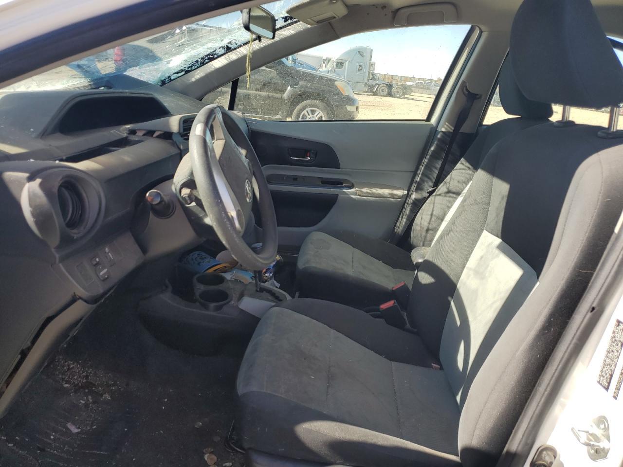 2013 TOYOTA PRIUS C - Image 7