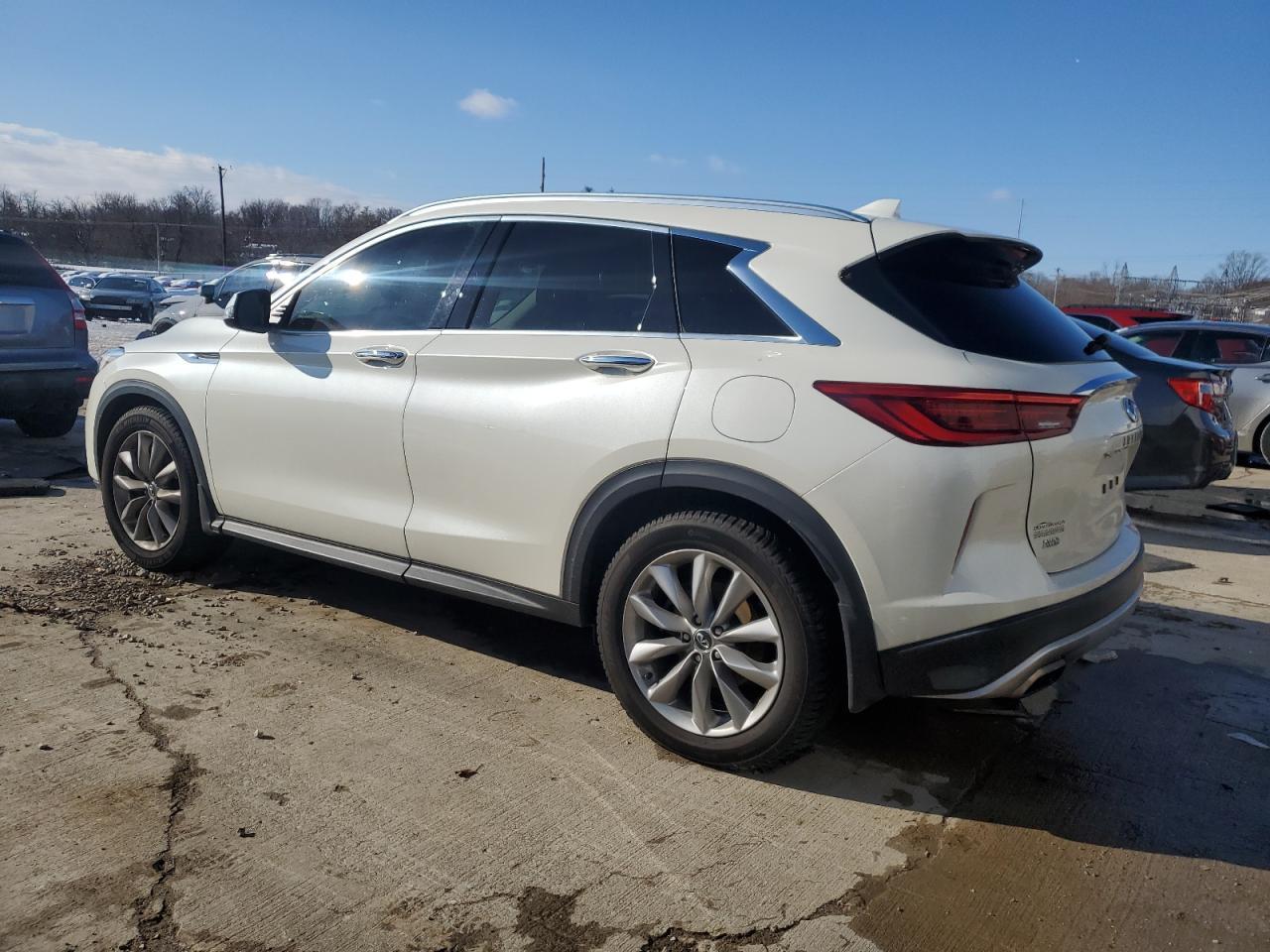 2019 INFINITI QX50 ESSEN - Image 2