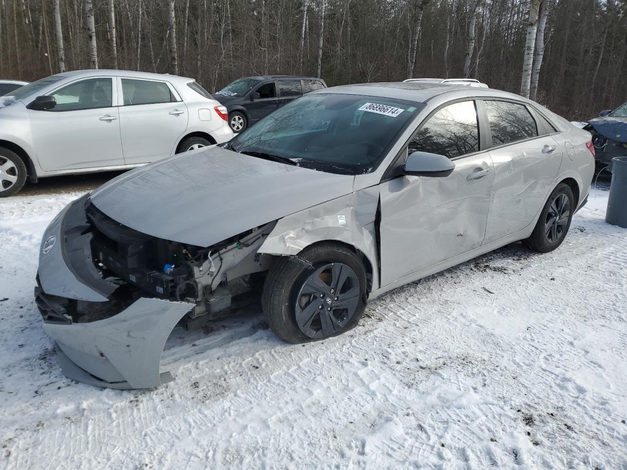 2022 HYUNDAI ELANTRA SE