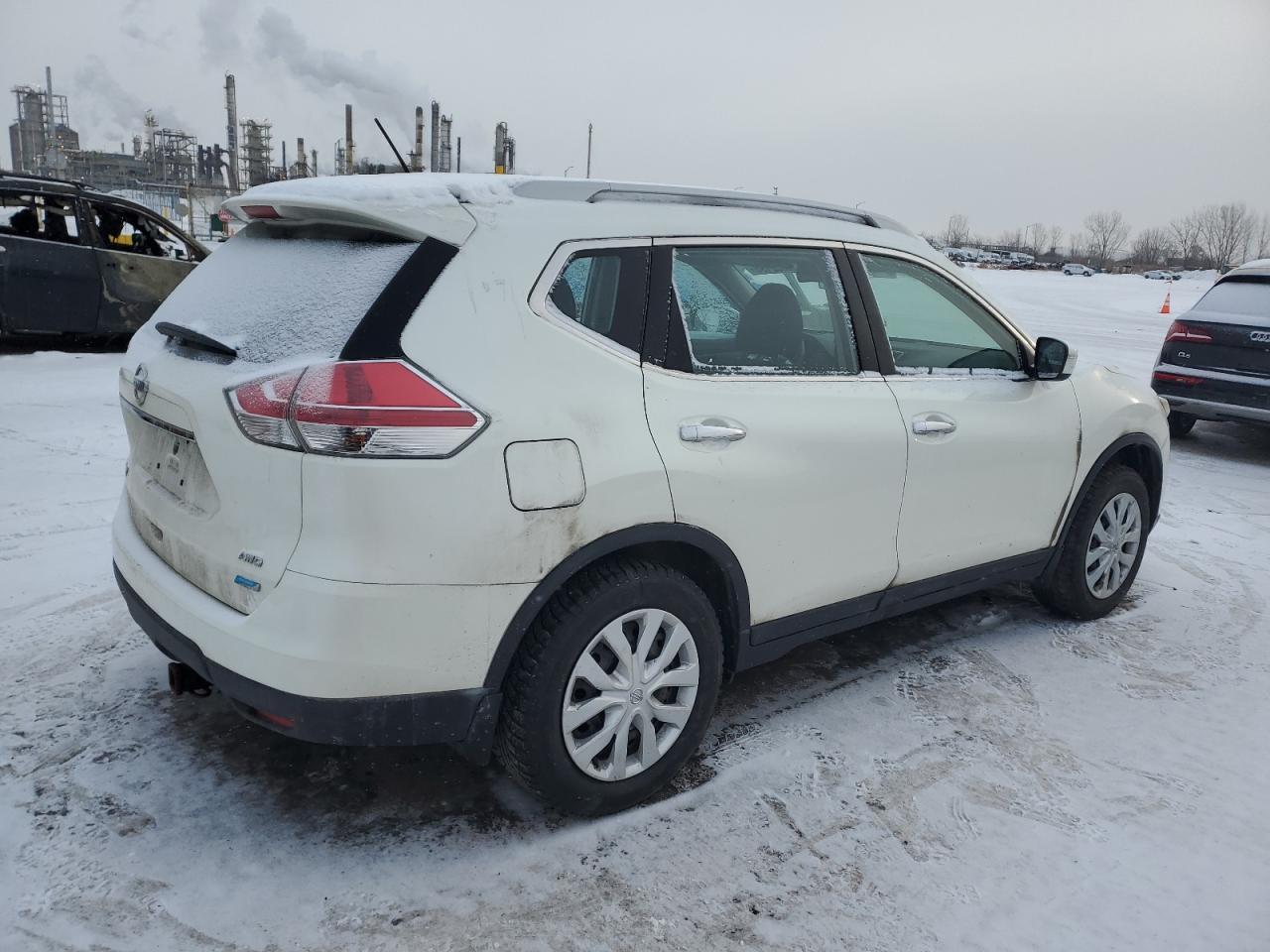 2015 NISSAN ROGUE S - Фото 3
