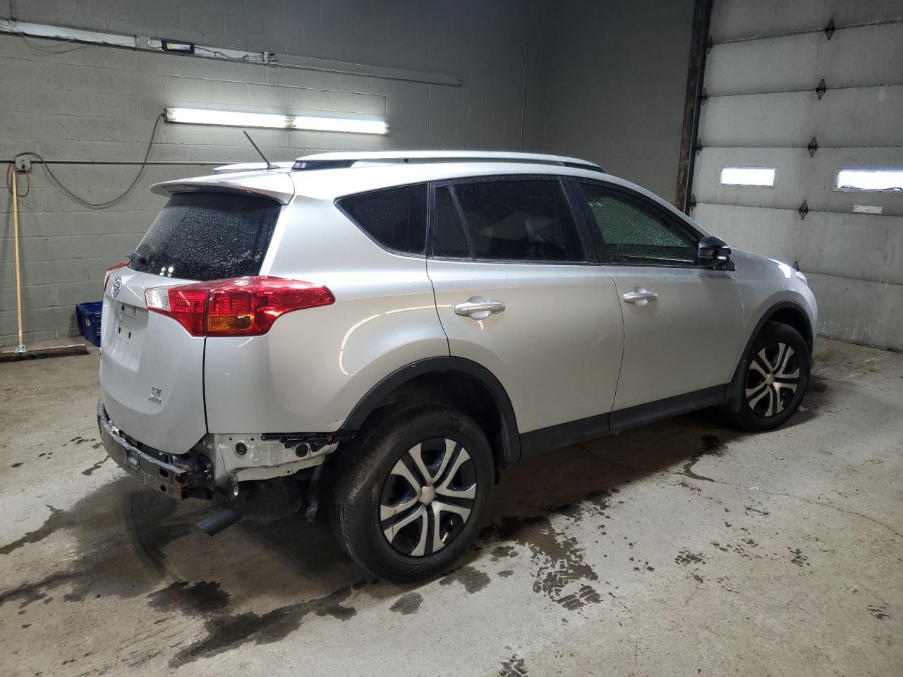 2015 TOYOTA RAV4 LE - Image 3