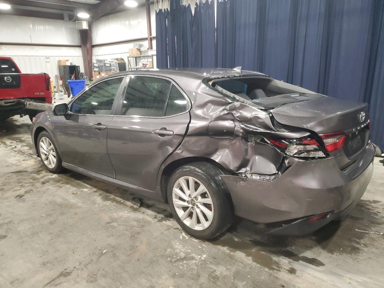 2023 TOYOTA CAMRY LE - Фото 2