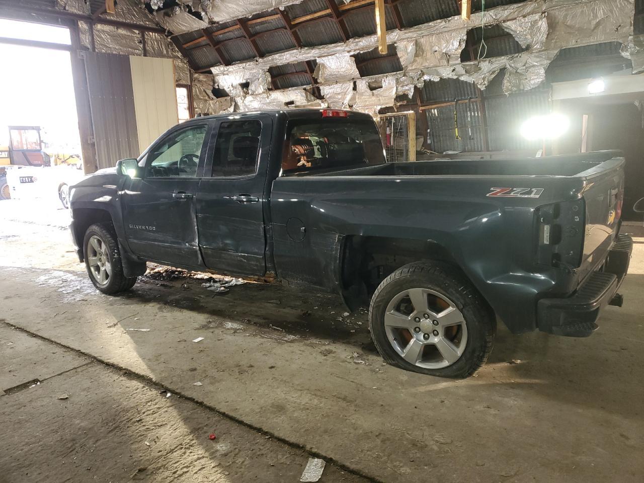 2017 CHEVROLET SILVERADO - Image 2