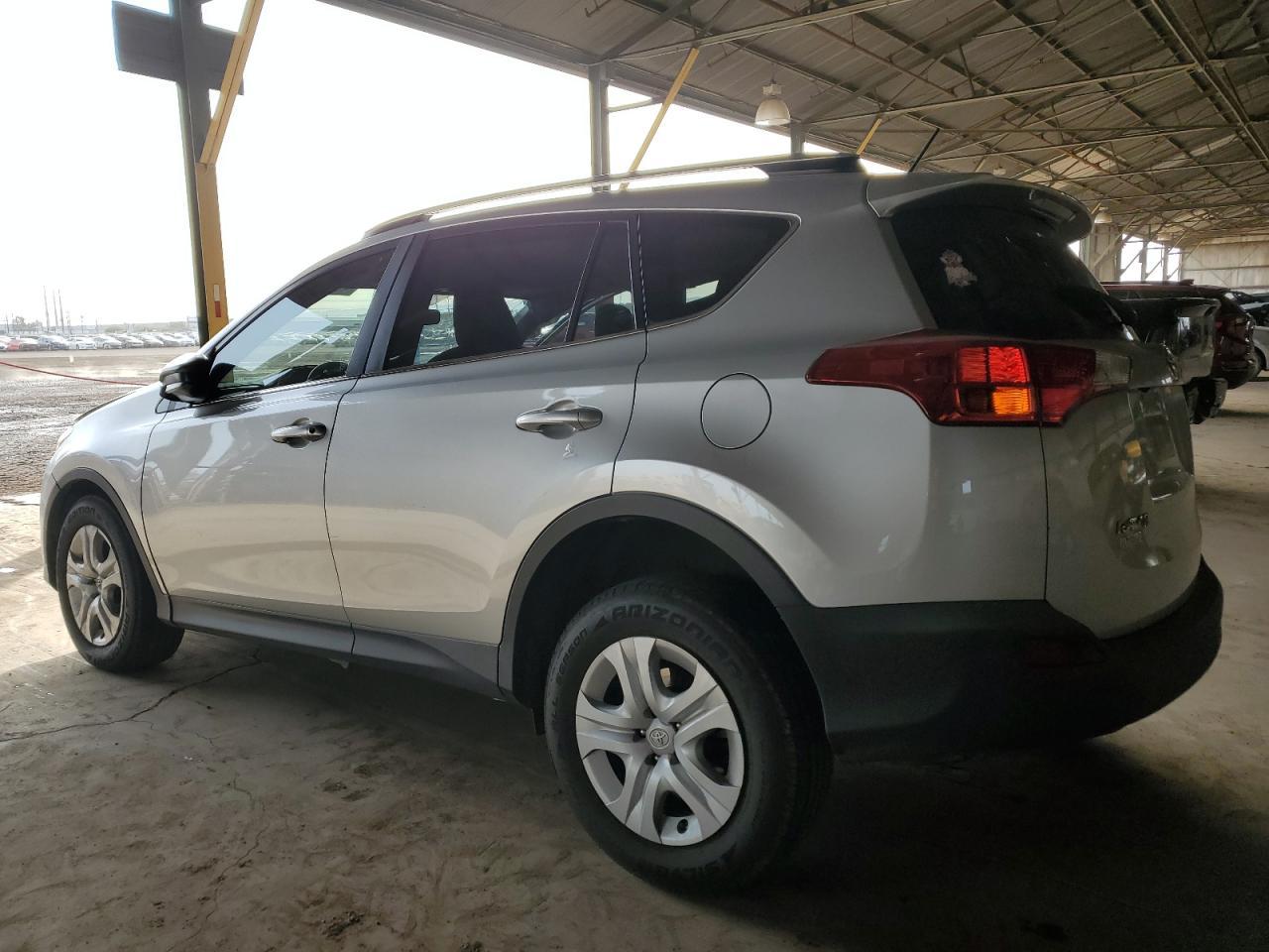 2015 TOYOTA RAV4 LE - Image 2