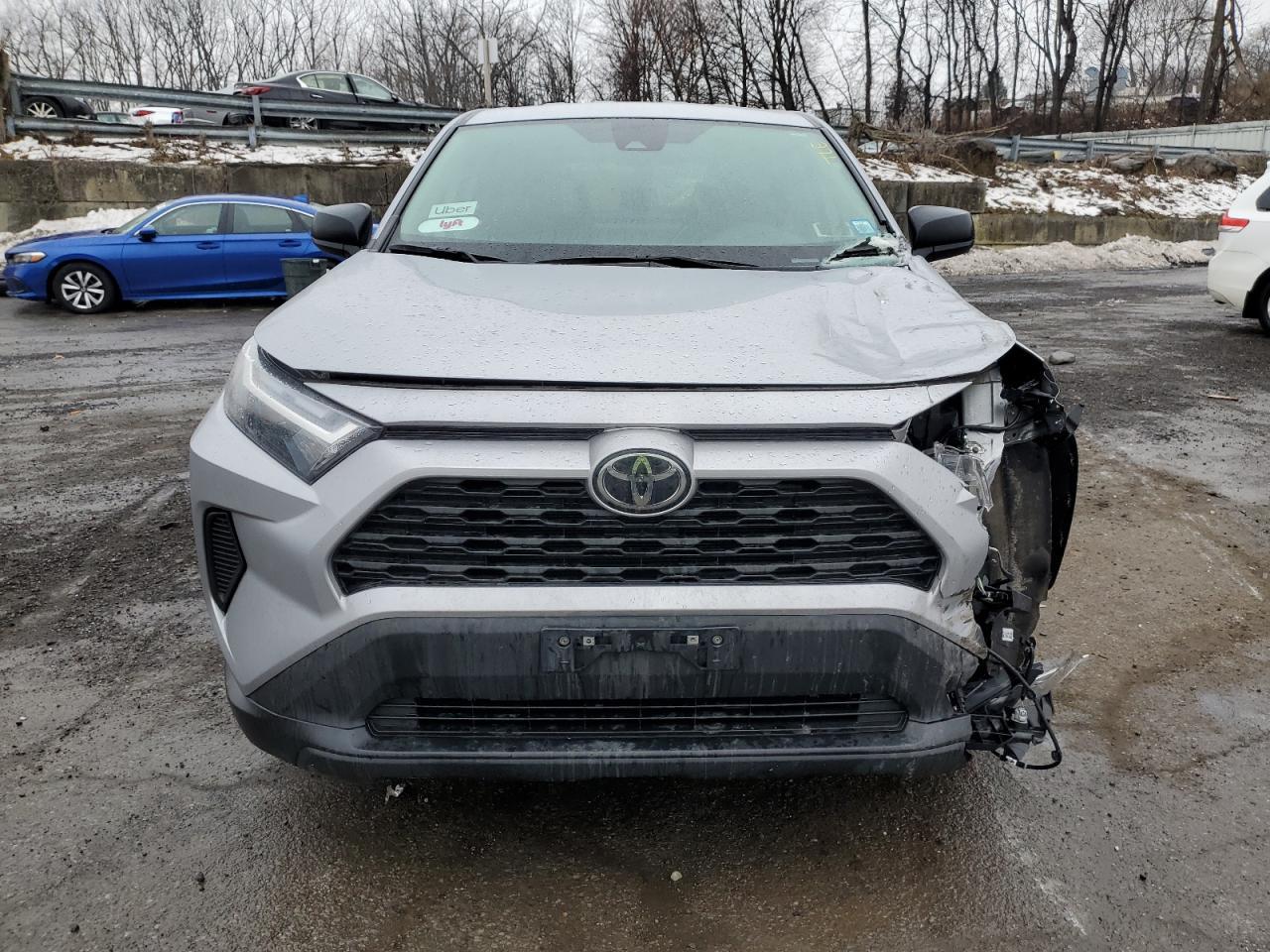 2023 TOYOTA RAV4 LE - Фото 5