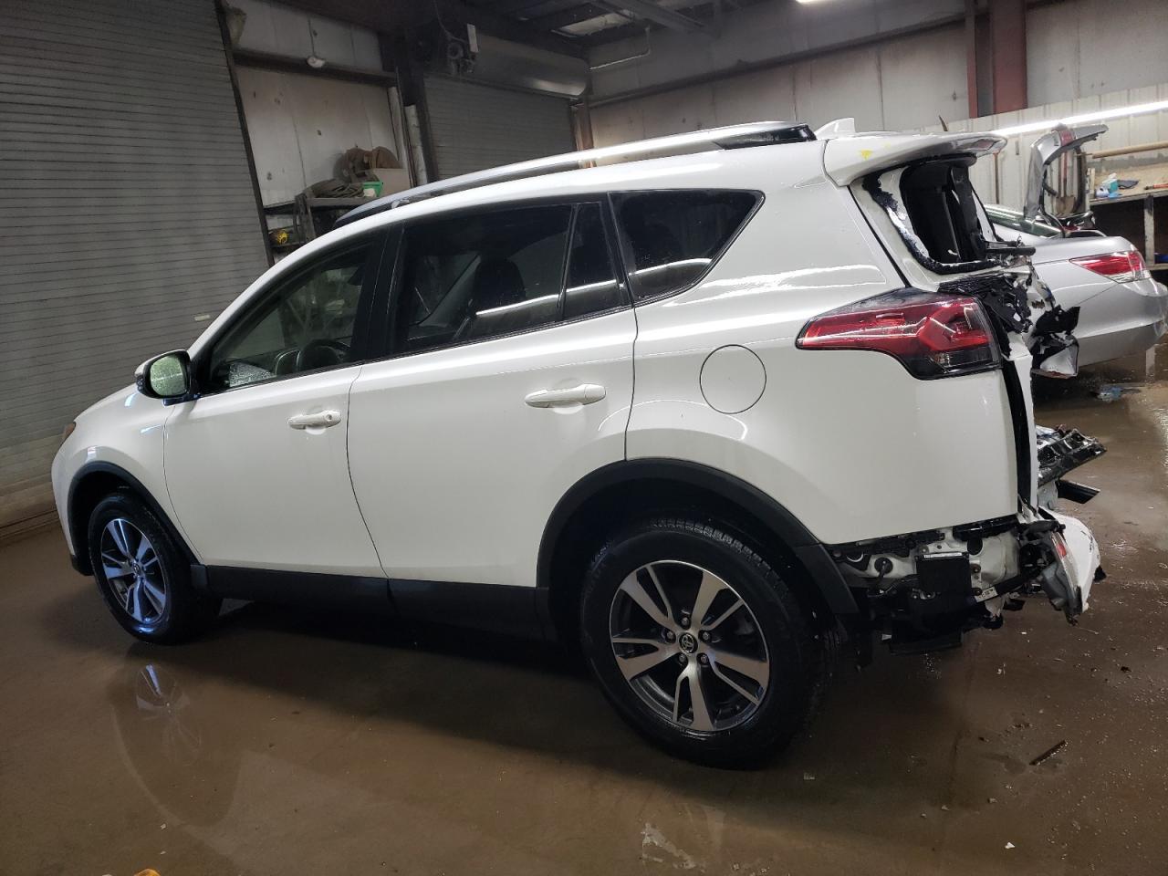 2018 TOYOTA RAV4 ADVEN - Фото 2