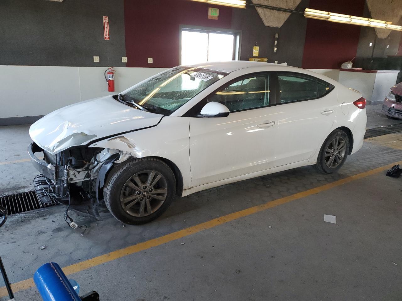 2018 HYUNDAI ELANTRA SE