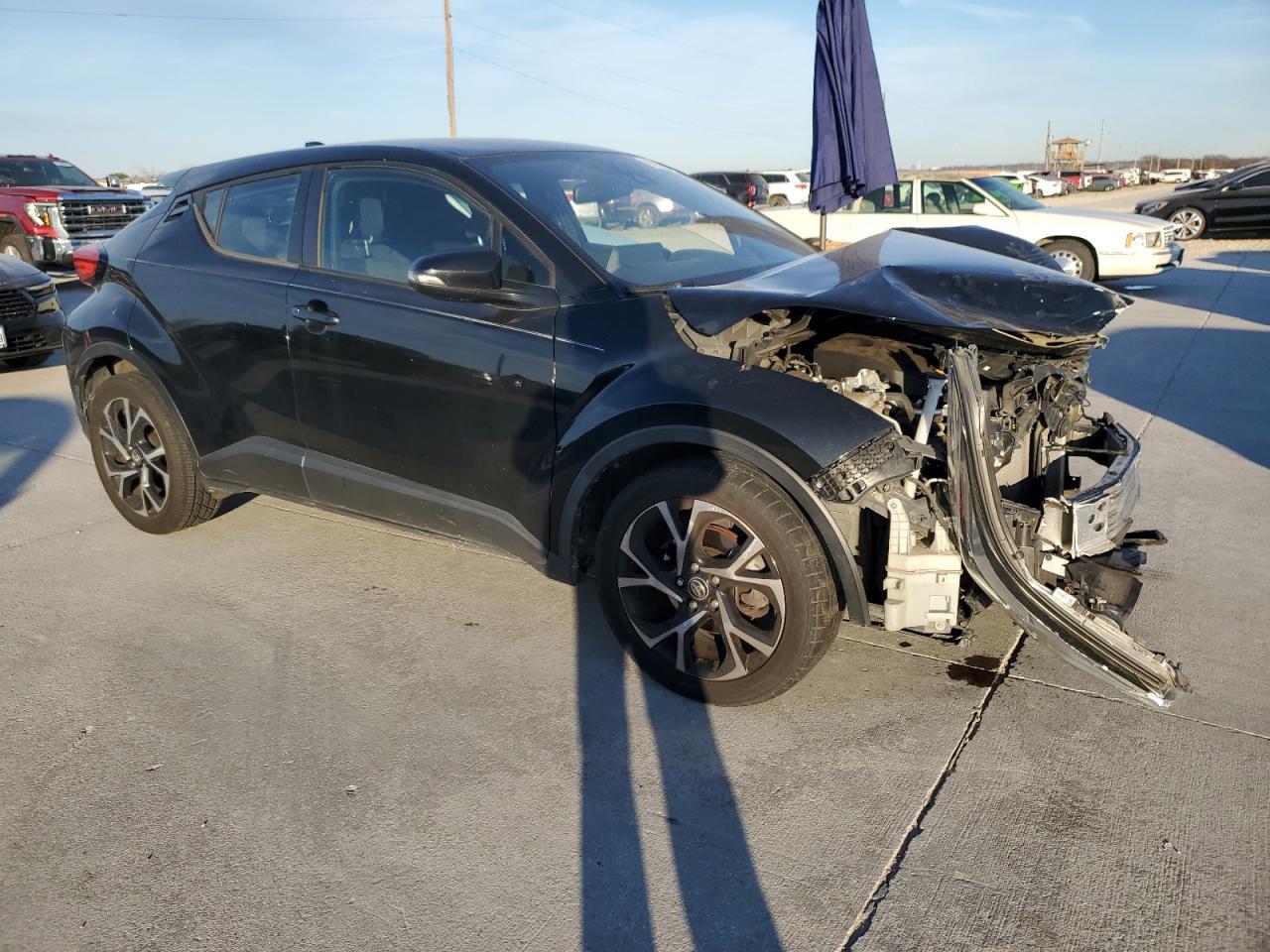 2019 TOYOTA C-HR XLE - Фото 4