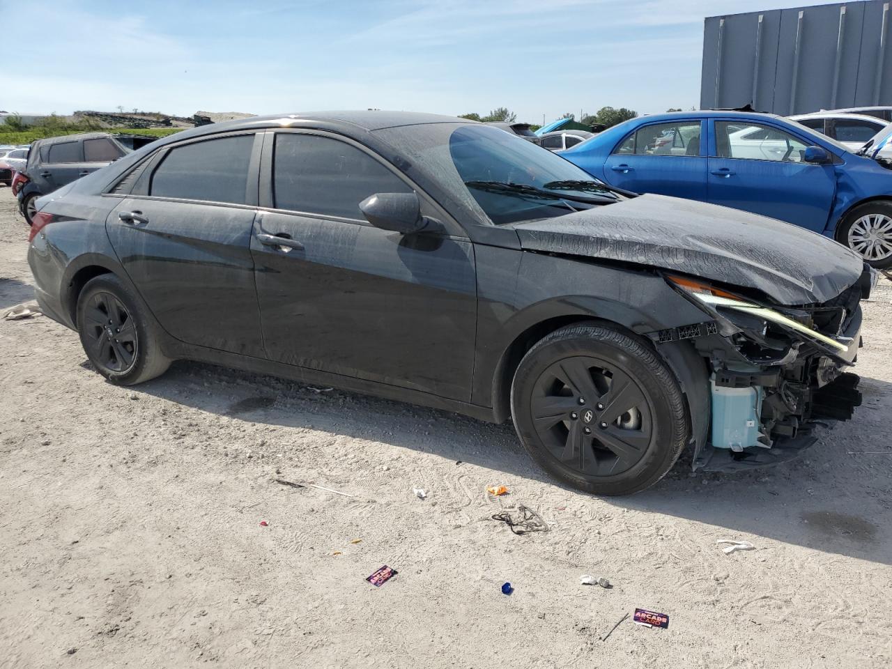 2023 HYUNDAI ELANTRA SE - Image 4