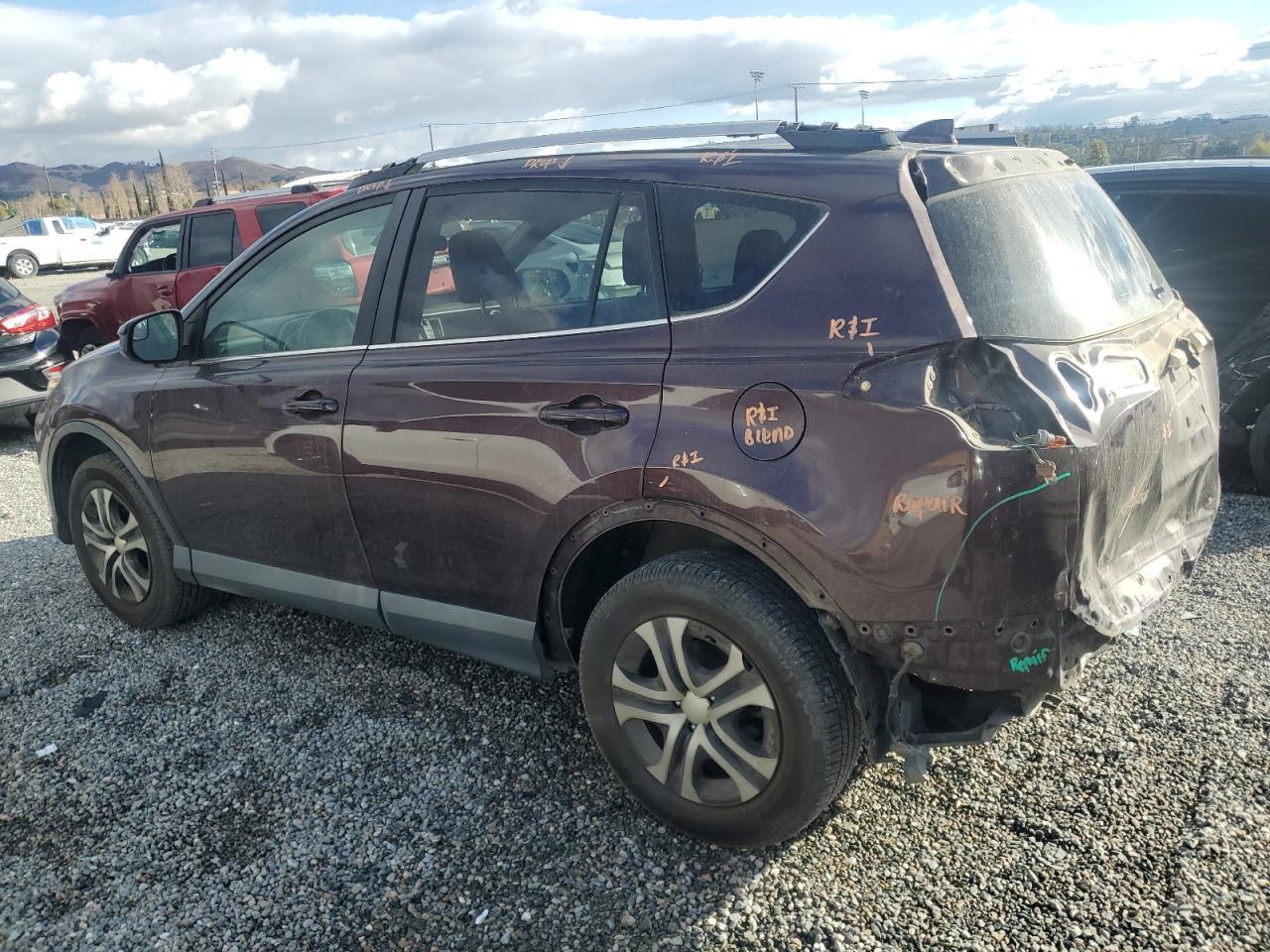 2018 TOYOTA RAV4 LE - Image 2