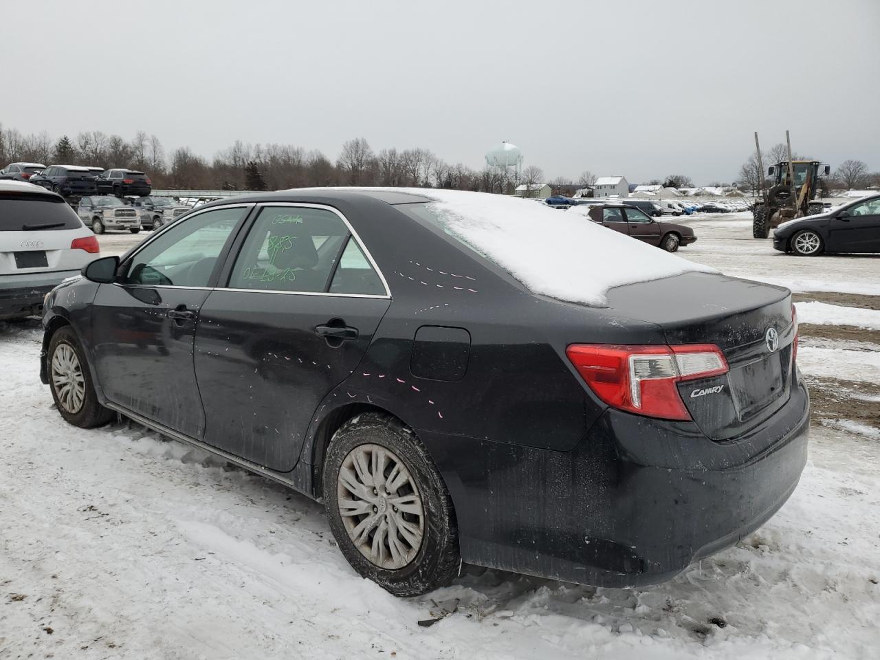 2013 TOYOTA CAMRY L - Фото 2
