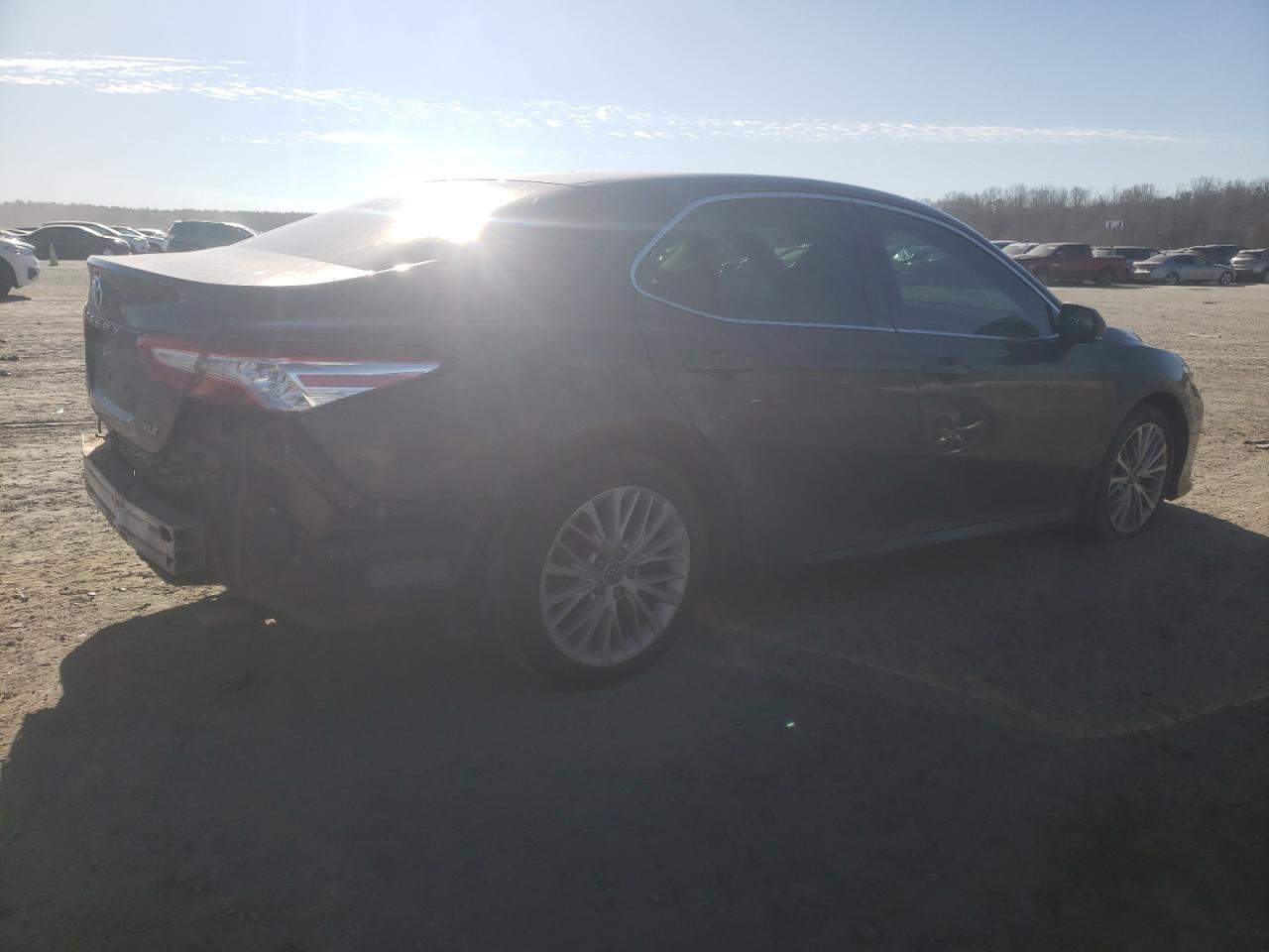 2018 TOYOTA CAMRY L - Image 3