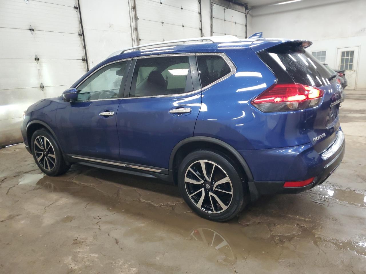 2017 NISSAN ROGUE S - Фото 2