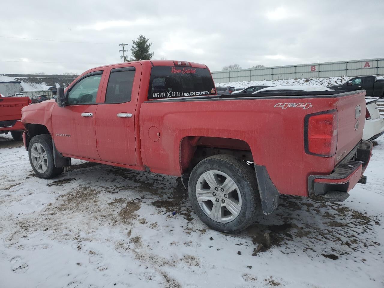 2017 CHEVROLET SILVERADO - Image 2