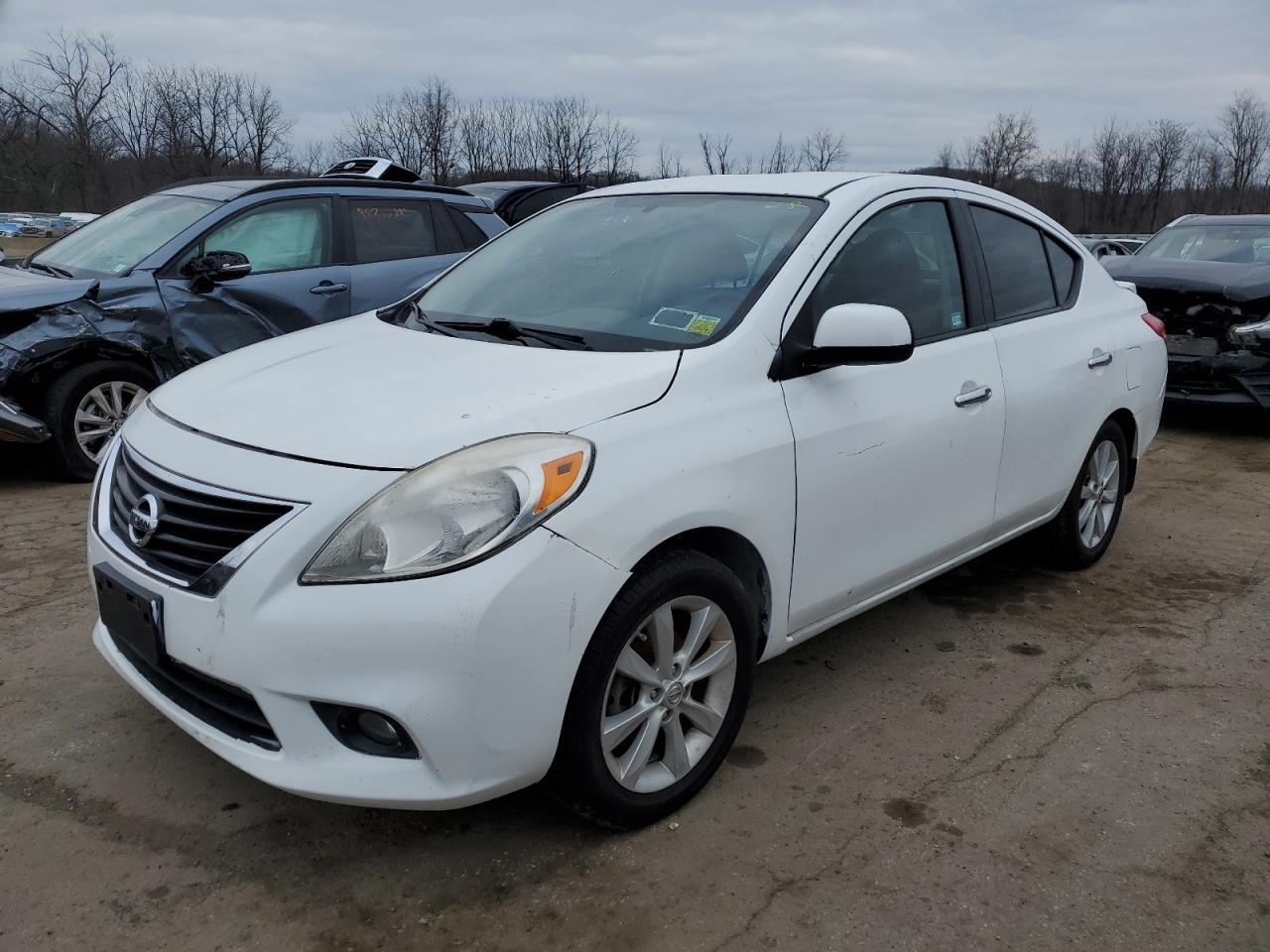 2014 NISSAN VERSA S