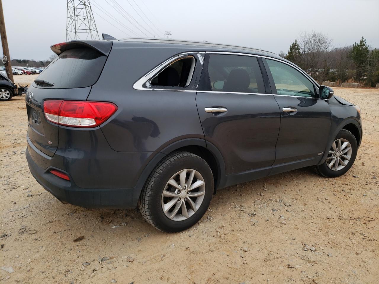 2016 KIA SORENTO LX - Image 3