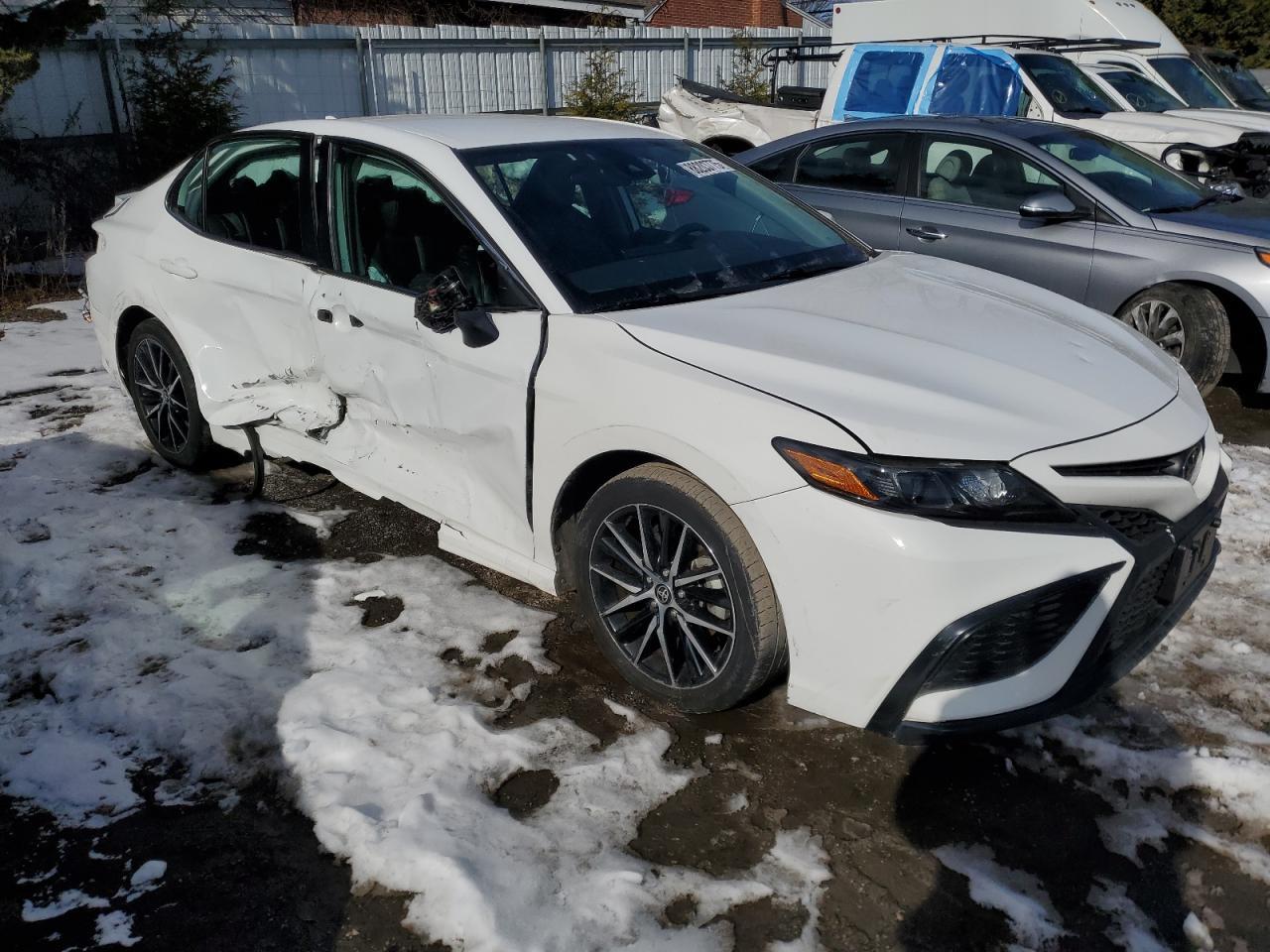 2021 TOYOTA CAMRY SE - Image 4