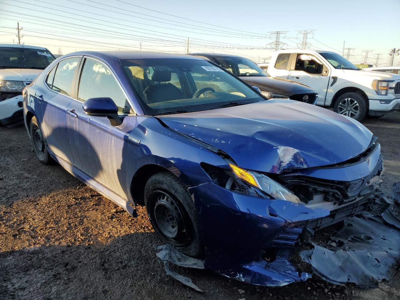 2018 TOYOTA CAMRY LE - Image 4