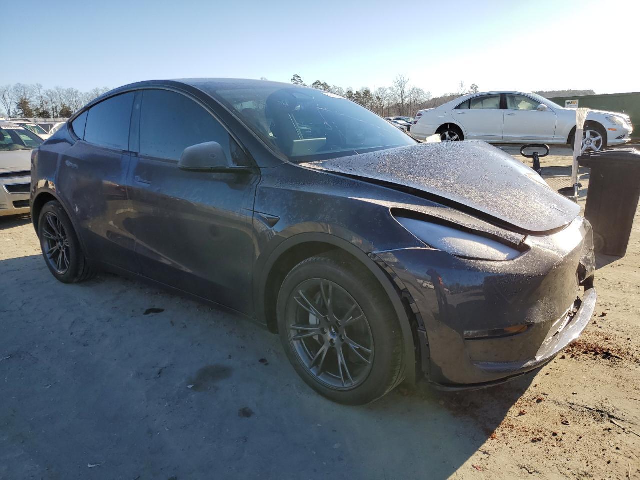 2025 TESLA MODEL Y - Image 4