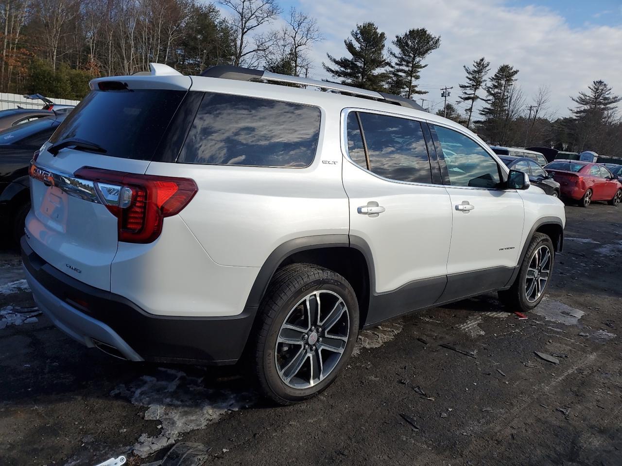 2023 GMC ACADIA SLT - Image 3