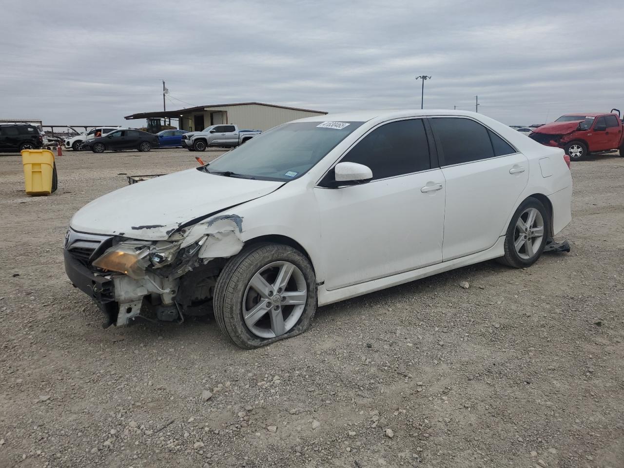 2014 TOYOTA CAMRY L