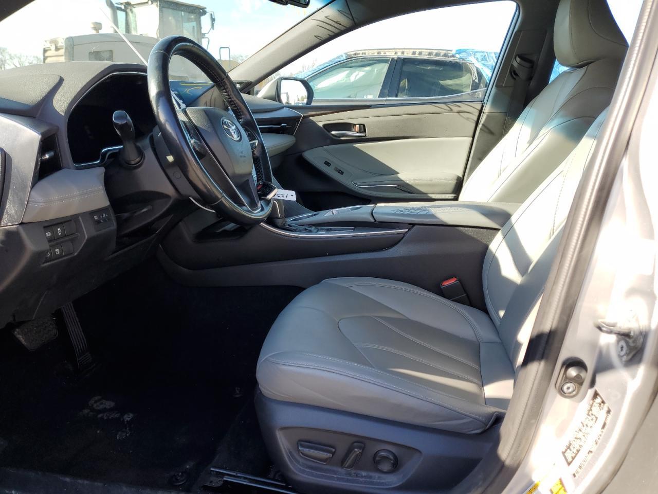 2019 TOYOTA AVALON XLE - Image 7