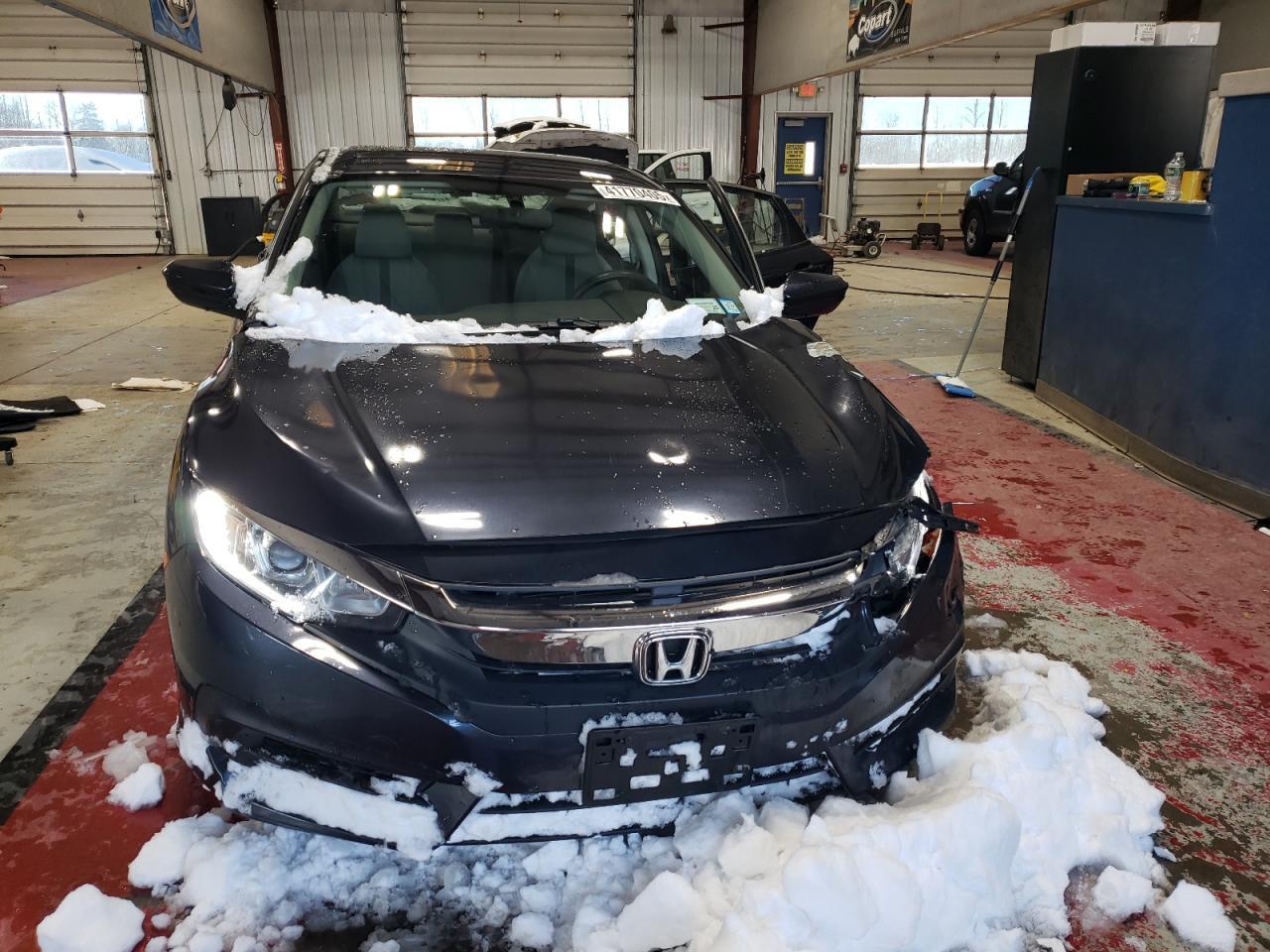 2017 HONDA CIVIC LX - Фото 5