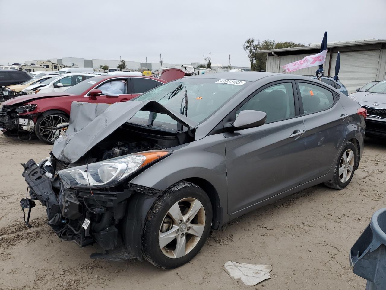2013 HYUNDAI ELANTRA GL