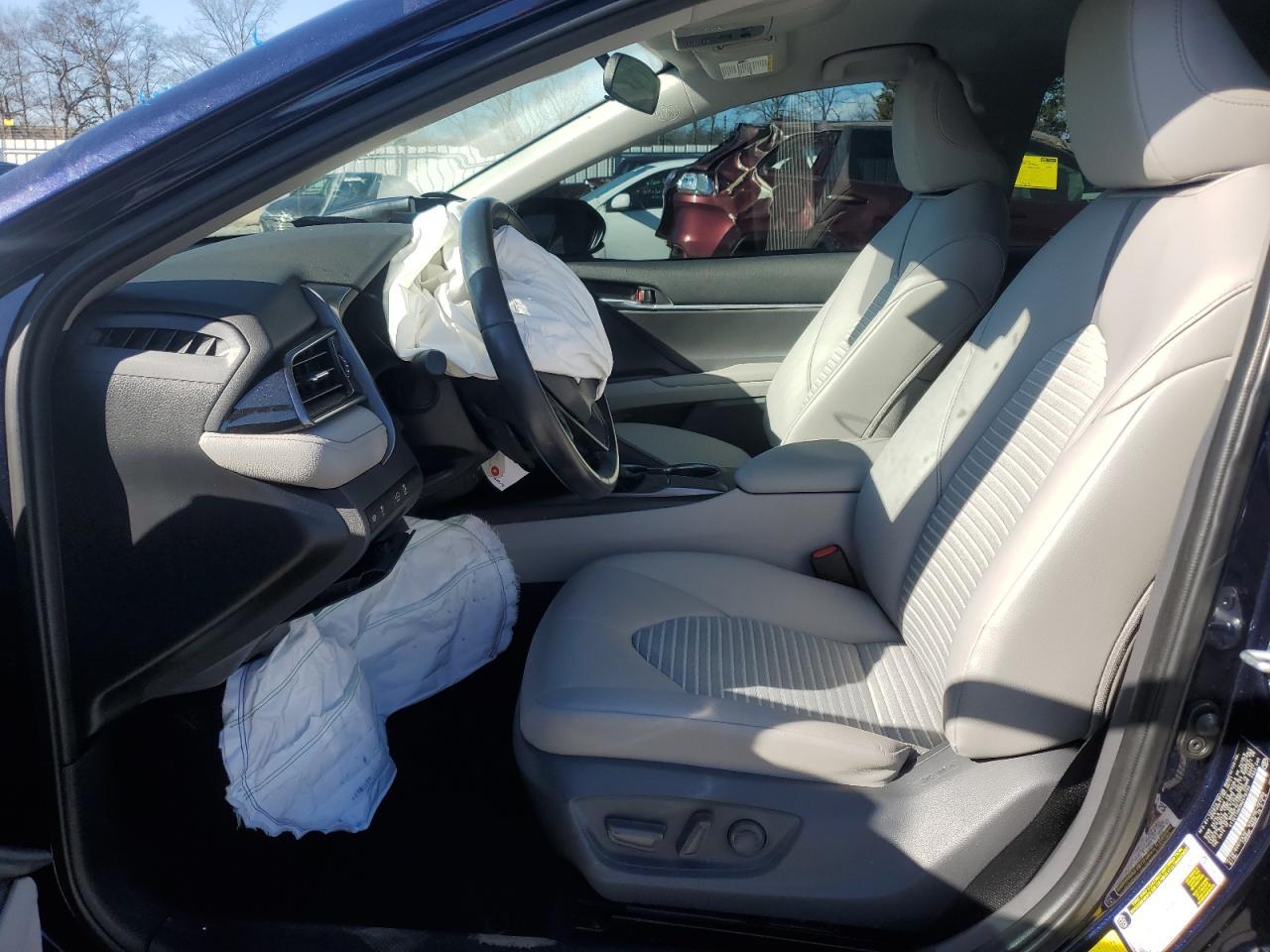 2021 TOYOTA CAMRY SE - Image 7