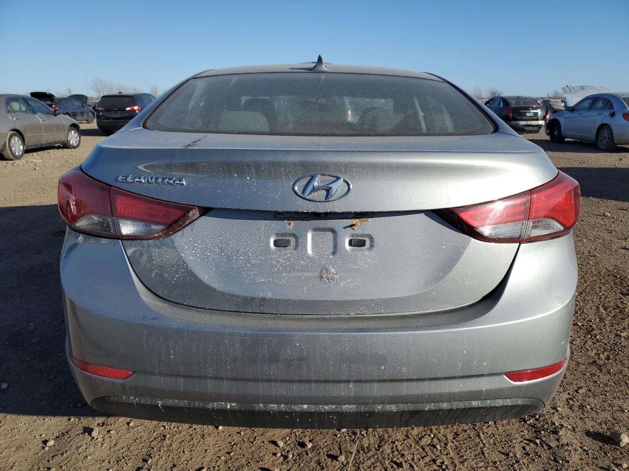 2015 HYUNDAI ELANTRA SE - Image 6