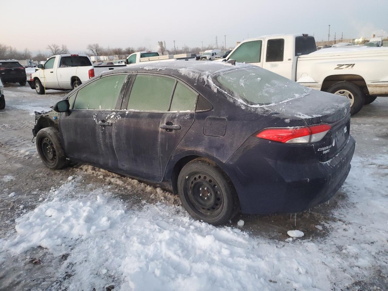 2021 TOYOTA COROLLA LE - Фото 2
