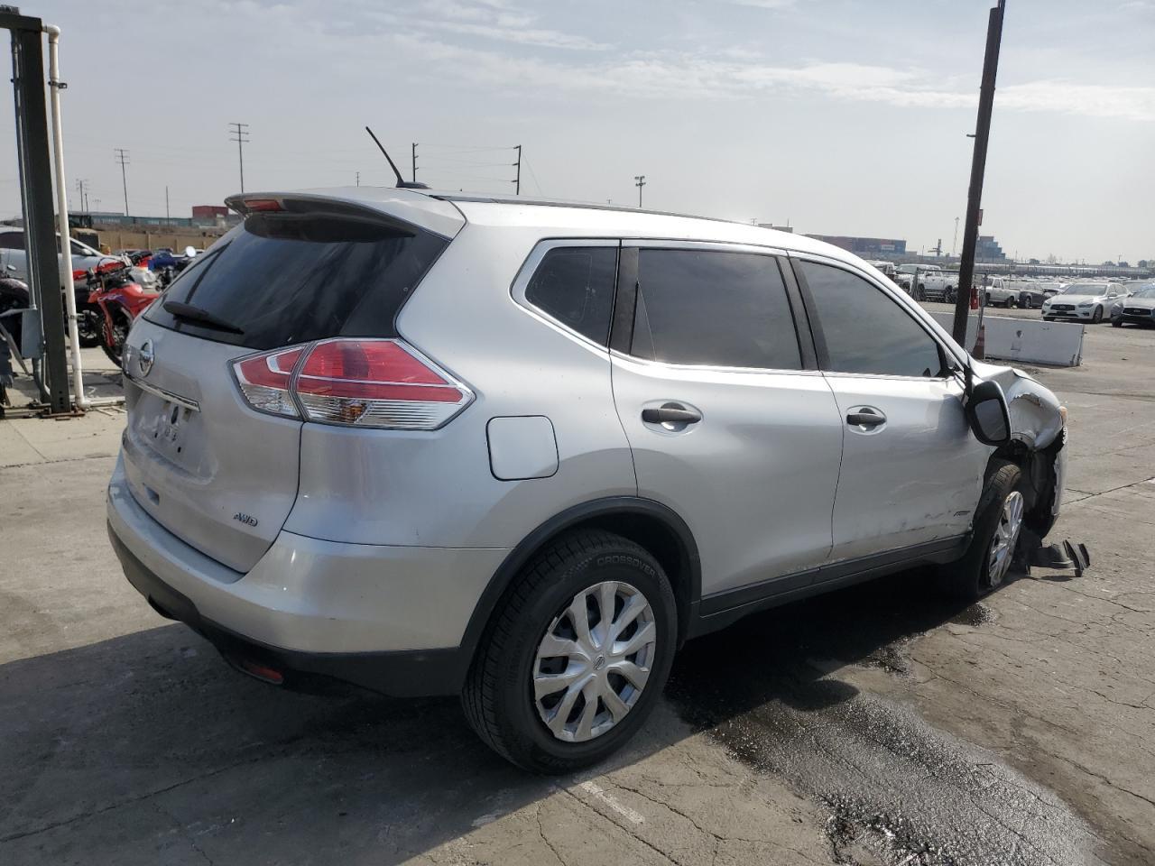 2016 NISSAN ROGUE S - Фото 3