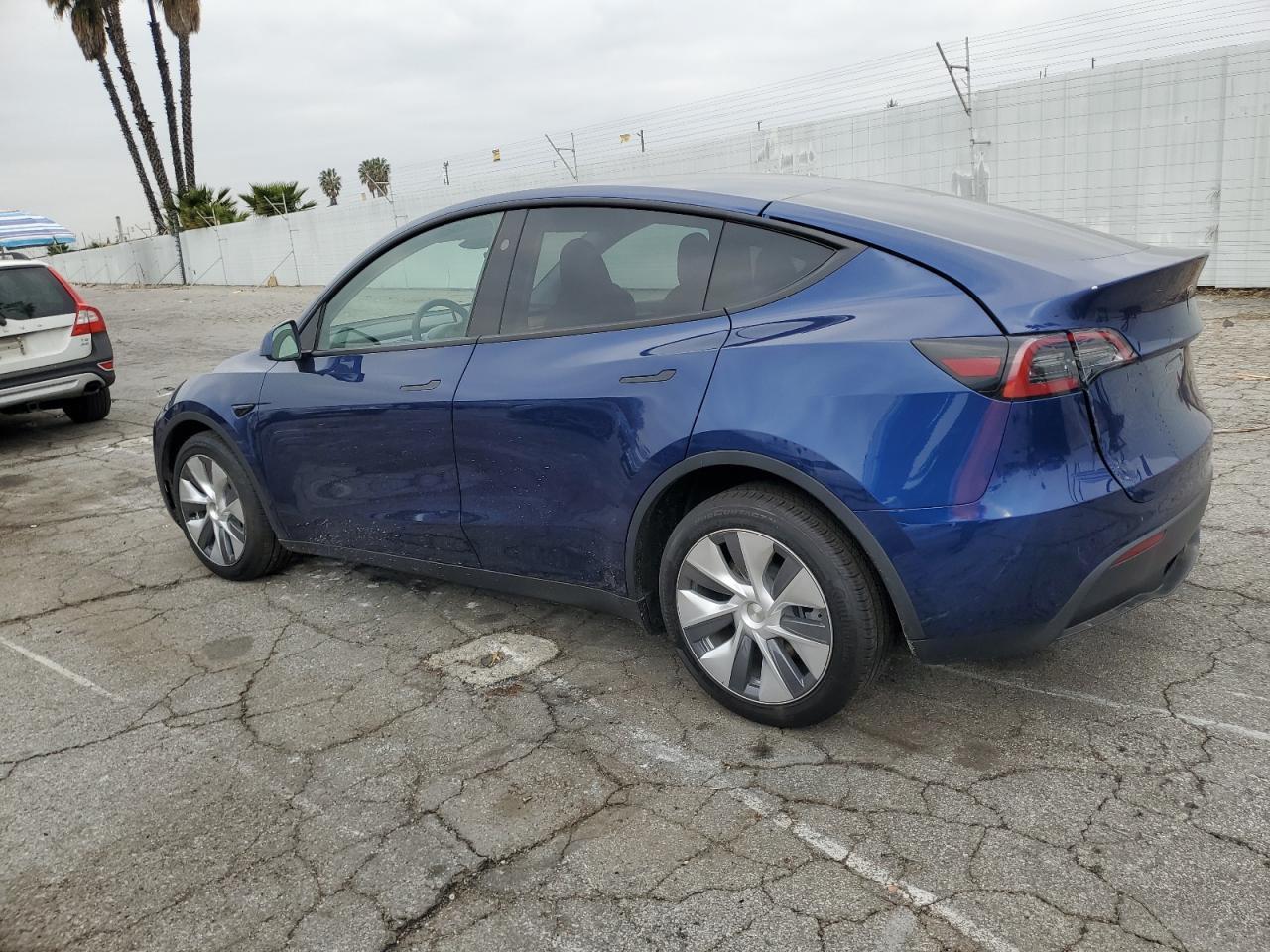 2024 TESLA MODEL Y - Image 2