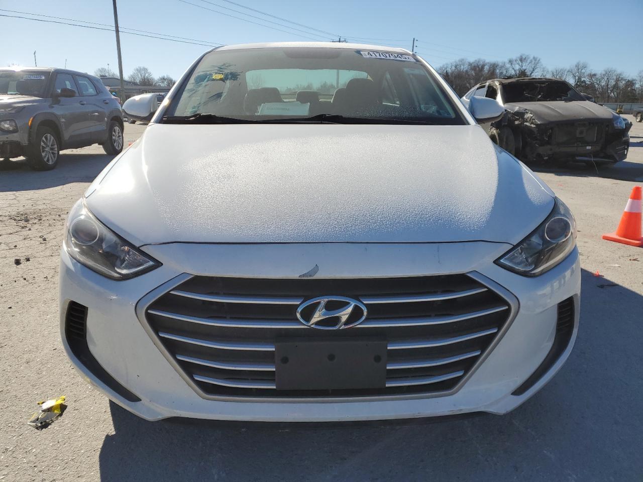 2017 HYUNDAI ELANTRA SE - Image 5