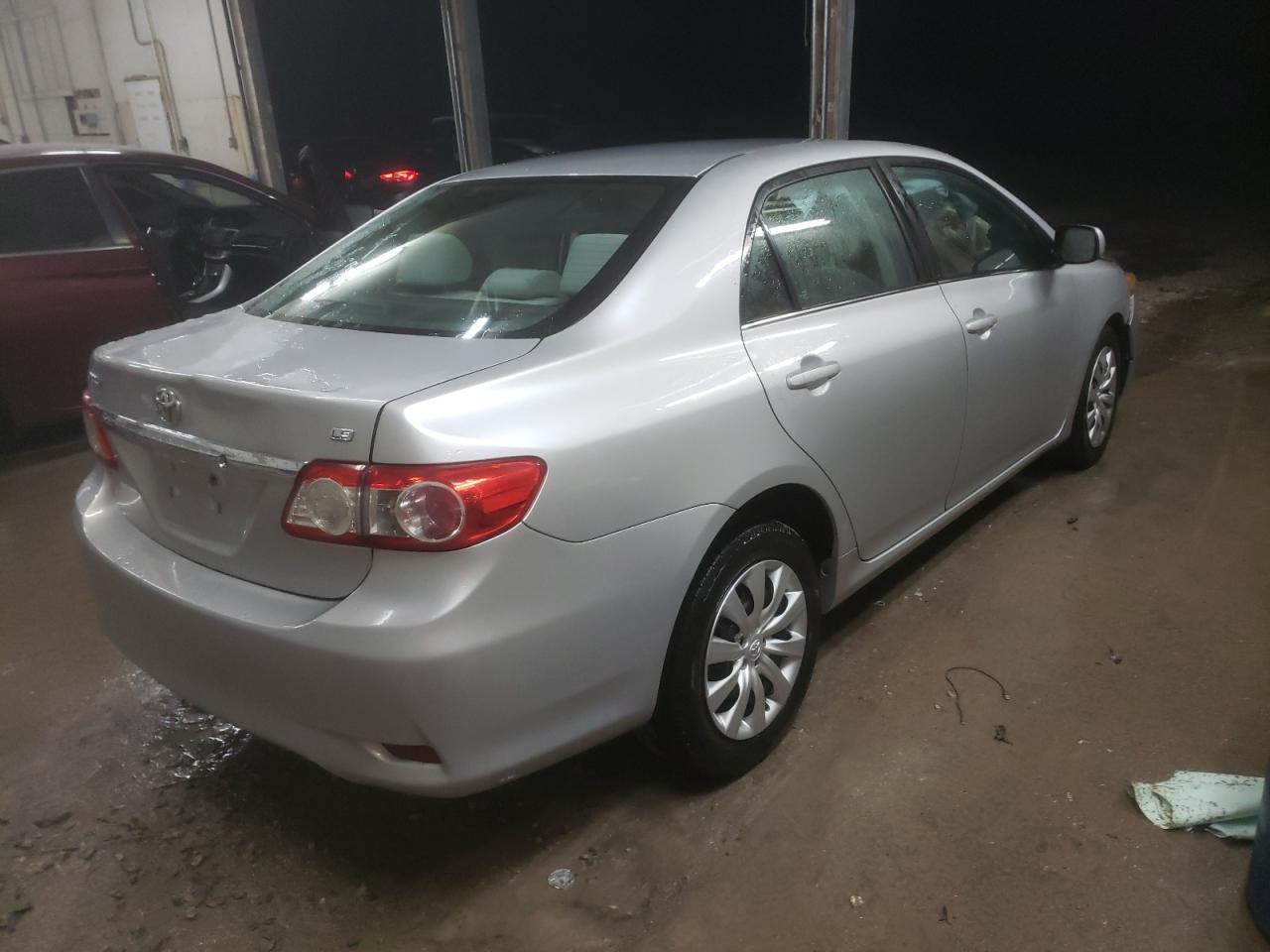 2013 TOYOTA COROLLA BA - Image 3