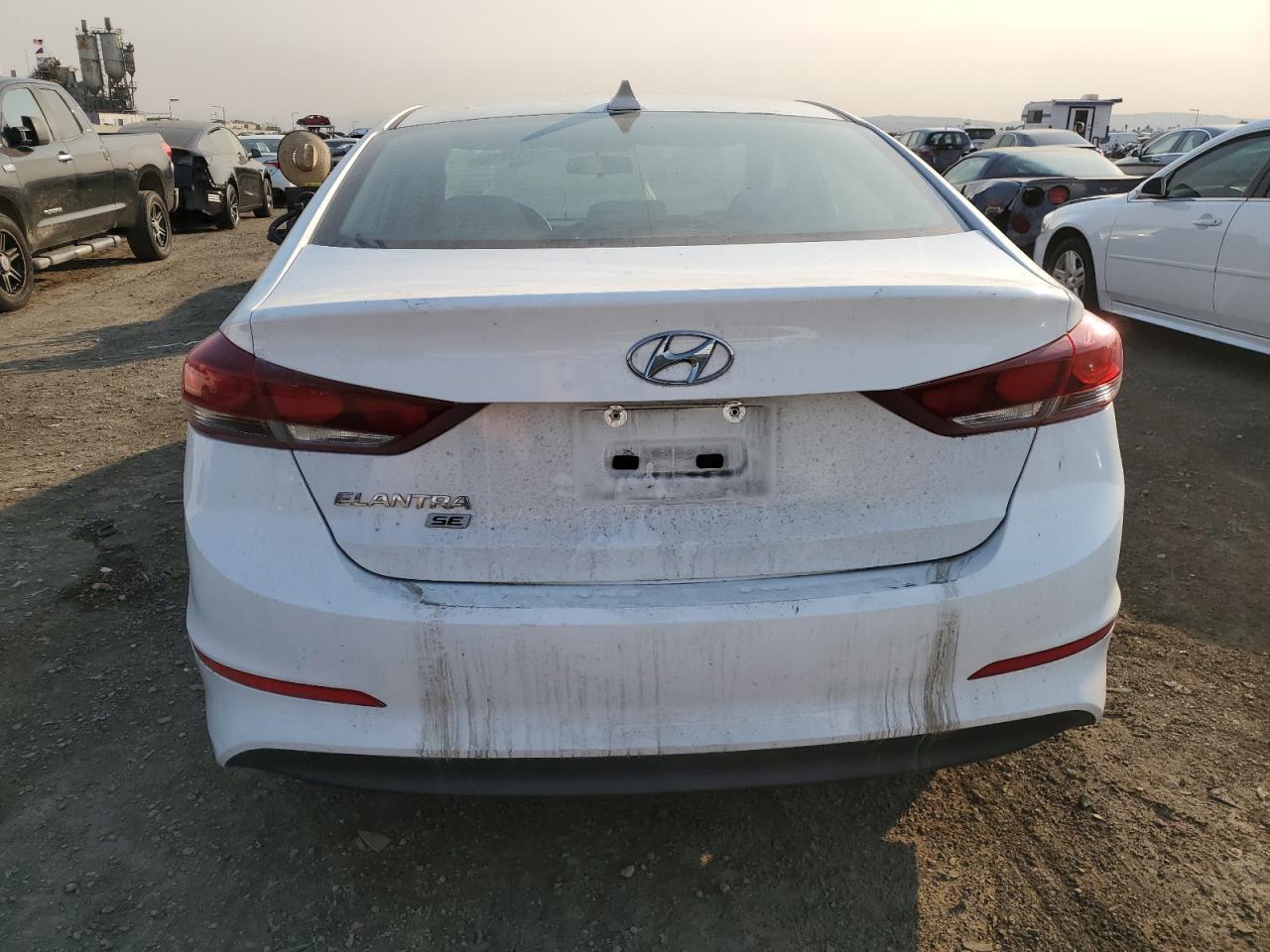 2017 HYUNDAI ELANTRA SE - Image 6