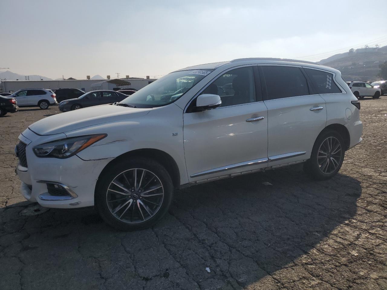 2019 INFINITI QX60 LUXE