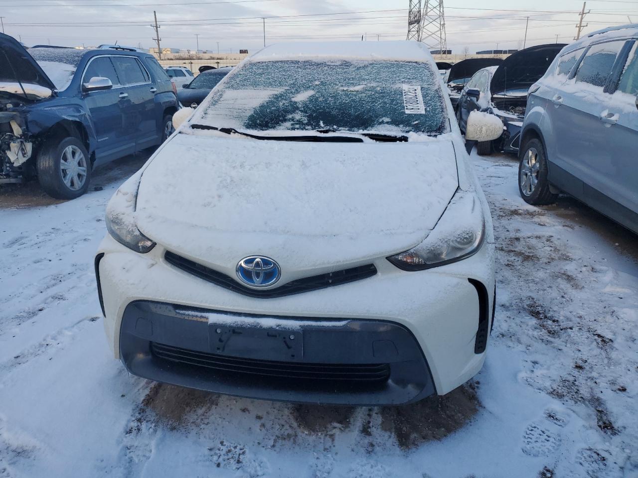 2015 TOYOTA PRIUS V - Фото 5