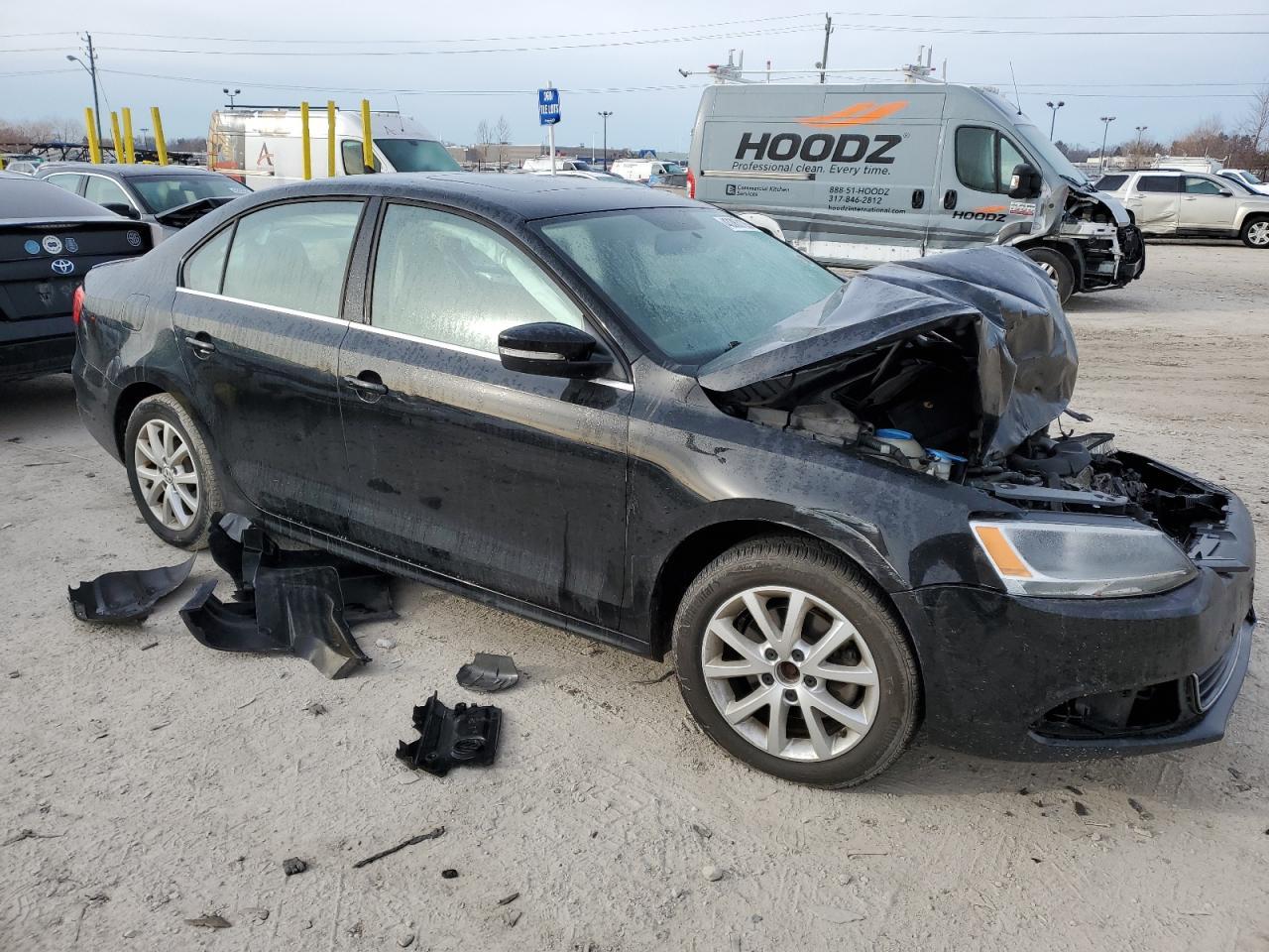 2014 VOLKSWAGEN JETTA SE - Image 4