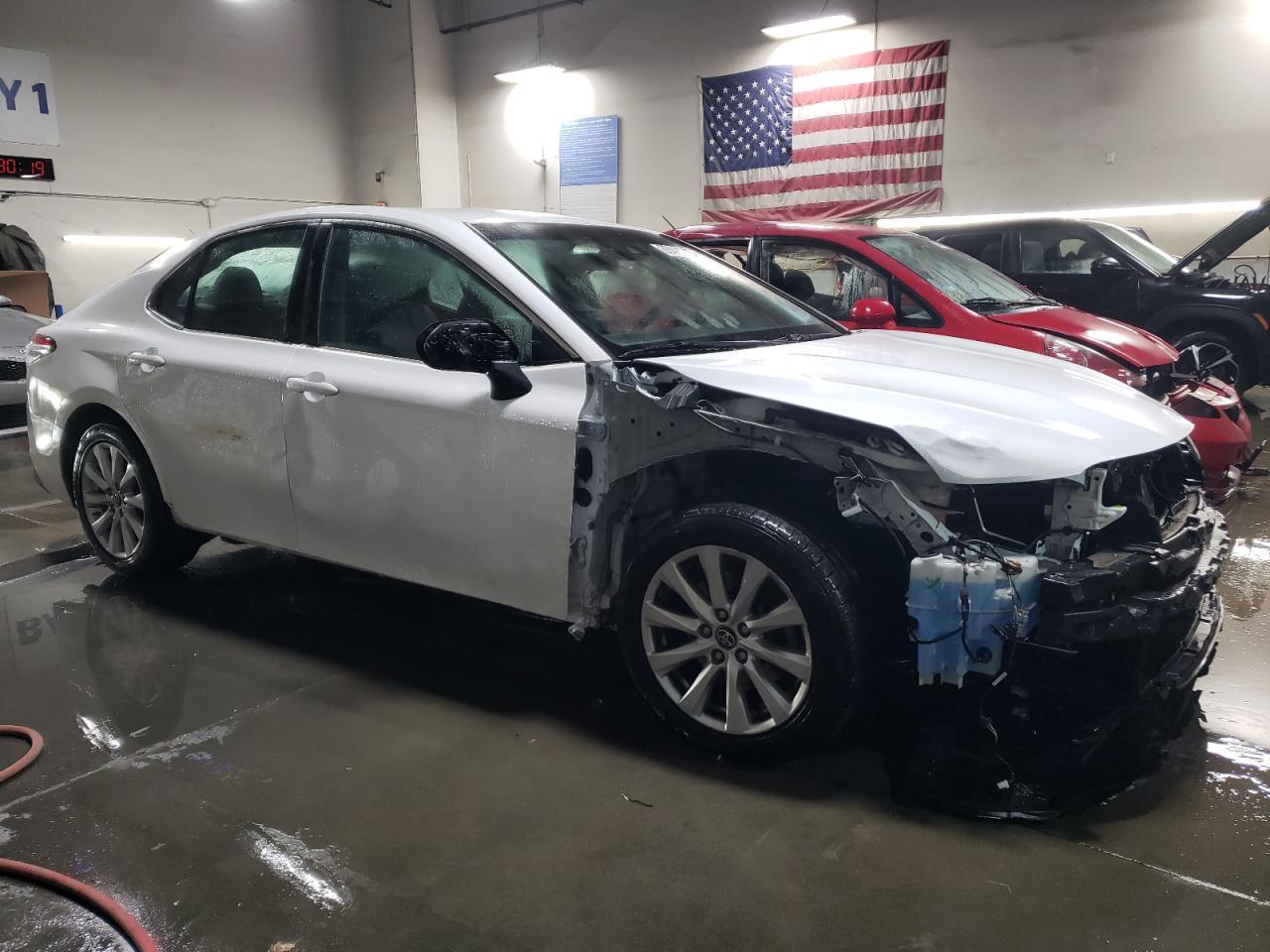 2018 TOYOTA CAMRY L - Фото 4