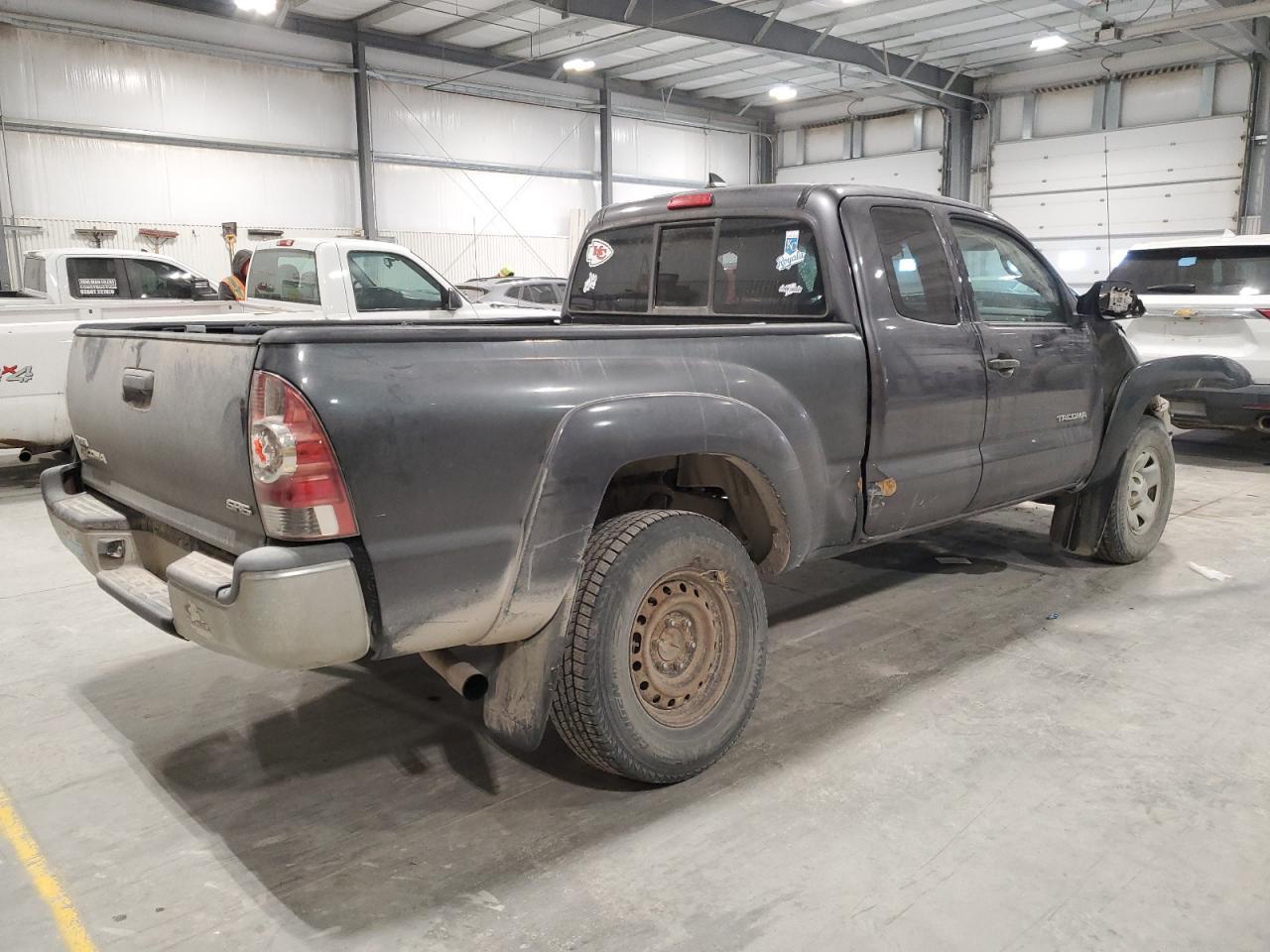 2015 TOYOTA TACOMA ACC - Image 3