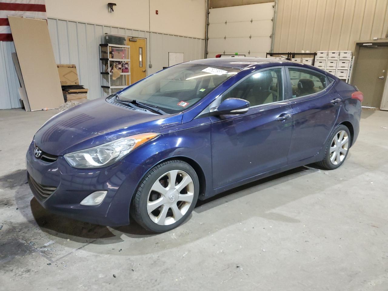 2013 HYUNDAI ELANTRA GL