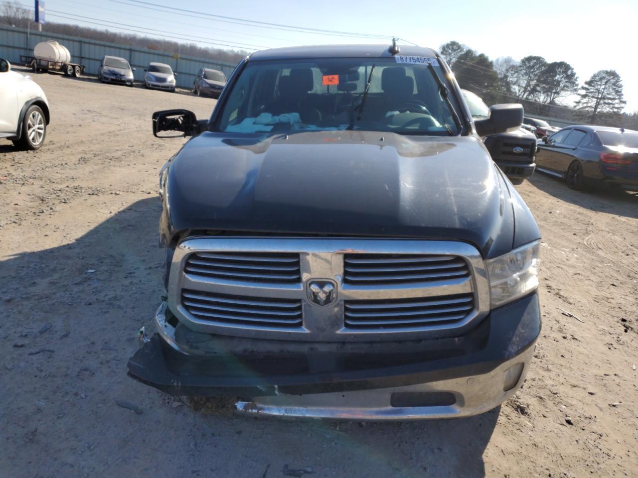 2017 RAM 1500 SLT - Image 5