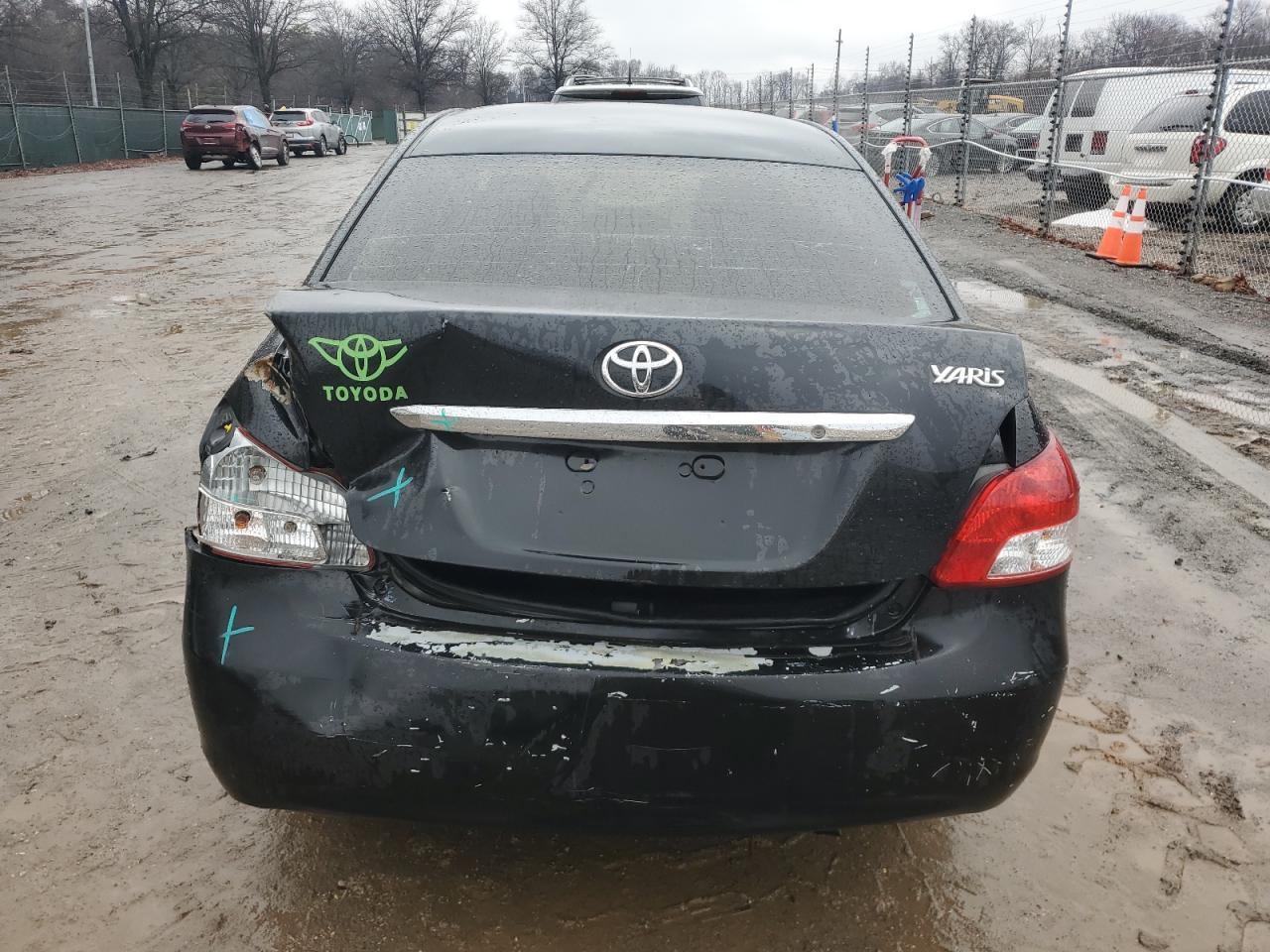 2012 TOYOTA YARIS - Image 6