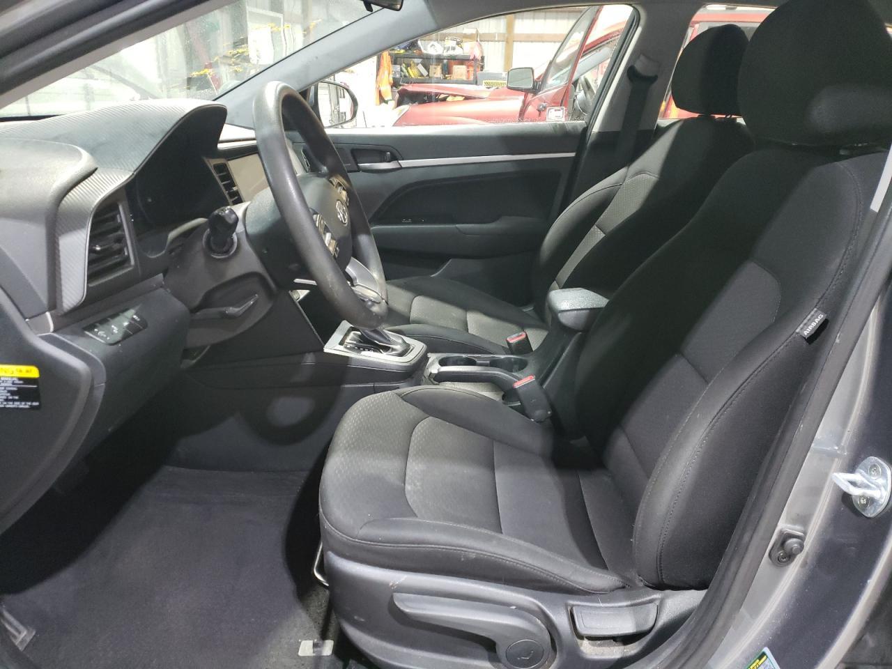 2019 HYUNDAI ELANTRA SE - Фото 7